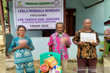 LRSLU Minaula Kendari salurkan bantuan sosial kepada 65 lansia di Sorong