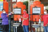 Telkomsel salurkan bantuan dua tandon cuci tangan portabel kepada Pemkot Jayapura