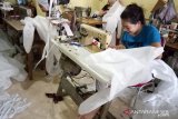 Diskop dan UMKM Sulsel fasilitasi pelaku UKM konveksi produksi APD
