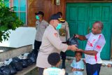 Kapolres Yalimo berikan sembako ke gereja distrik Elelim