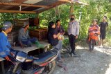Polsek Yendidori Biak sosialisasi pencegahan COVID-19 di kelompok tani Suneri