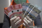 Ekonom: Tiga hal yang jadi perhatian pasar di tengah pandemi