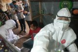Rapid test di pasar tradisional Makassar 21 reaktif COVID-19