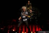 Brian May 'Queen' dinyatakan positif COVID-19