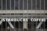 Starbucks telah pecat oknum karyawan yang intip pengunjung