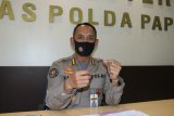 Polda Papua edukasi warga terkait dengan penerapan era normal baru