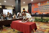 Warga di zona merah Papua diberikan kelonggaran beraktivitas hingga pukul 18.00 WIT