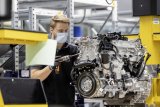 Mercedes-Benz umumkan mulai operasikan lagi pabriknya di seluruh dunia