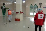 PMI Makassar semprotkan disinfektan di 248 titik guna mencegah COVID-19