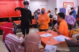 Gubernur Ganjar minta penyaluran BST tetap berjalan saat PPKM
