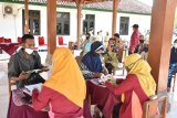 Pemkab Bantul memastikan penerima BLT APBD keluarga miskin belum terima bansos