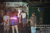 Enam armada dikerahkan padamkan kebakaran di Kebon Kacang Jakarta