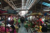 Pedagang Pasar Gembrong banyak tak patuhi aturan ganjil genap kios