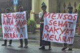 Aksi mahasiswa Tasikmalaya tolak kedatangan Menteri Sosial