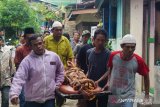 Jenazah dua bocah tewas di Global Prima Medan tiba di rumah duka