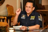 Bamsoet respons wacana untuk pembubaran OJK