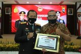 Hari Bhayangkara, Pewarta Antara Sumbar terima penghargaan dari Polda Sumbar