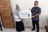 PLN beri bantuan modal pada pelaku UMKM Mamuju terdampak COVID-19