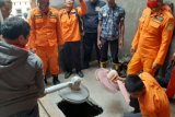 Lepas dari pengawasan orang tua, seorang anak meninggal terjatuh dalam sumur