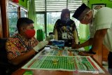 Cegah peredaran narkoba, BNN Provinsi Sultra tes urine puluhan warga Kendari