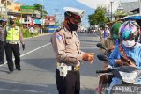 Hari pertama Operasi Patuh Singgalang di Payakumbuh, pelanggar helm masih mendominasi