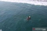 Empat wisatawan tenggelam di laut selatan