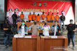 Polisi tangkap tiga pembobol mesin ATM