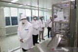 MENTERI BUMN KUNJUNGI FASILITAS PRODUKSI VAKSIN COVID-19