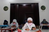 Kemendikbud : Sekolah zona kuning-hijau perlu sediakan dua opsi pembelajaran