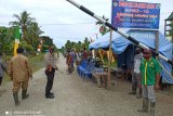 Kapolres Waropen resmikan Kampung Tangguh Papeda Sawara Jaya SP VI