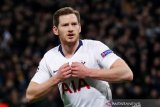 Hengkang dari Tottenham,  Vertonghen resmi gabung Benfica