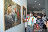 Governor of W Sumatra encourages artists to continue working during the COVID-19 pandemic