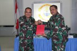 Wadan Lantamal VIII Serahkan Memorandum Jelang Sertijab