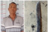 Pria ini tega bacok sang istri dan mertua