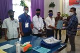 Pertama mendaftar di KPU Pasaman Barat, Yulianto-Syafrial diantar ninik mamak dan ratusan masyarakat