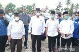 Bupati Limapuluh Kota Irfendi Arbi antar Bapaslon Sahladi-Maskar ke KPU