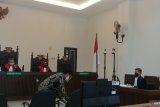 JPU KPK tuntut Bupati Solok Selatan non aktif Muzni Zakaria enam tahun penjara