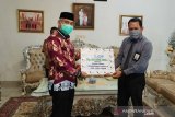 Bank Sulselbar serahkan bantuan ke GTPP COVID-19 Luwu Timur