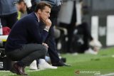 Scott Parker akui Fulham butuh bek baru untuk  perbaiki pertahanan