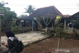 Densus 88 geledah rumah milik W di Gunung Kidul