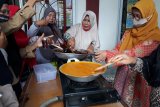 Dosen Farmasi Unand latih warga Pariaman produksi jamu untuk tingkatkan imun tubuh