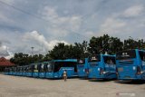 Tak gajian enam bulan, ratusan karyawan bus Trans Metro Pekanbaru mogok kerja