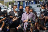 Anwar Ibrahim disidik PDRM dengan enam kasus