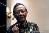 Mahfud MD akan bentuk tim kerja tampung persoalan UU Cipta Kerja