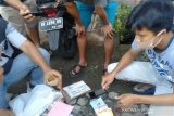 US national arrested in Mataram for smuggling drugs