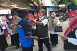 Peringati HKN, Dinkes Makassar bagikan masker di tempat umum