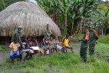 Babinsa edukasi warga Wamena cegah COVID-19