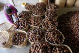 Harga salak pondoh turun