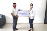 Jasa Raharja Lampung serahkan bantuan PKBL untuk penanganan COVID-19 di Waykanan