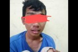 Salut! seorang wanita muda gagalkan penjambretan